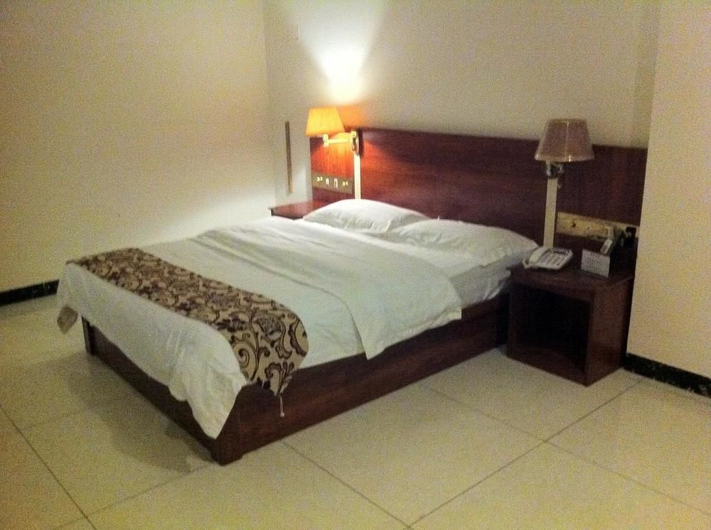 Guoxing Business Hotel 자오칭 외부 사진